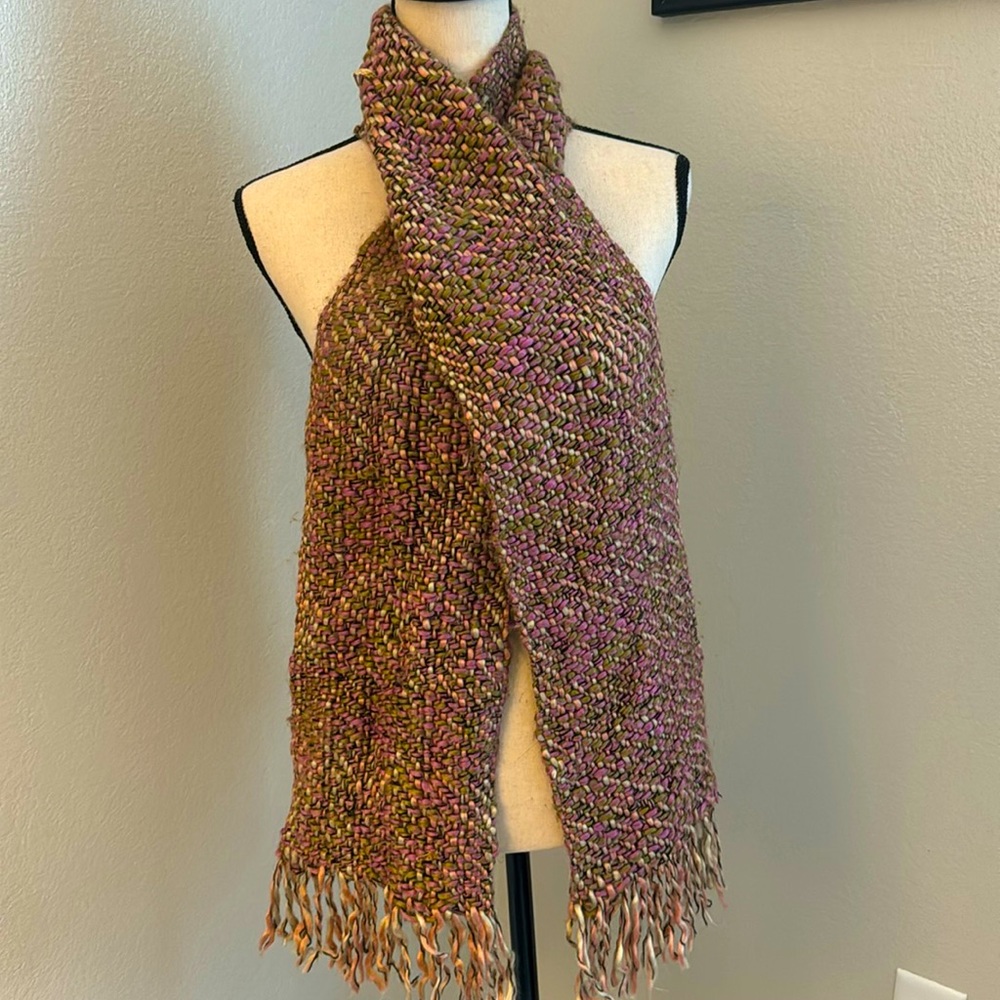 Cute multicolor knitted scarf with fringe